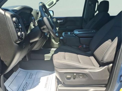 Used 2024 Chevrolet Silverado 1500 Custom AWD/4WD image 18