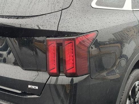 Certified 2024 Kia Sorento S image 12