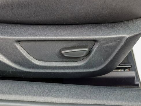 Used 2021 Ford Mustang Premium image 30