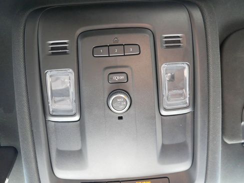 Used 2022 Chevrolet Tahoe Z71 AWD/4WD image 26