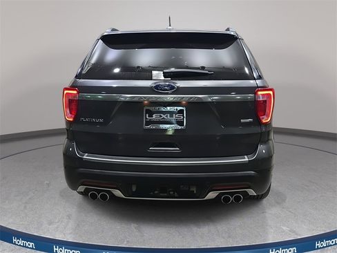 Used 2018 Ford Explorer Platinum image 7