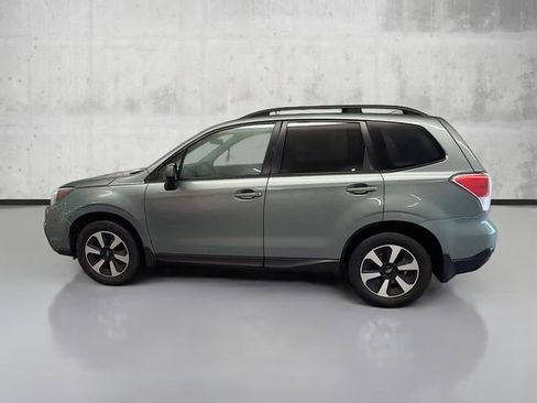 Used 2017 Subaru Forester 2.5i Premium w/ All-Weather Package image 8