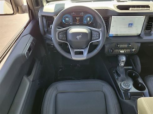 New 2026 Ford Bronco Big Bend w/ Black Diamond Package AWD/4WD image 14