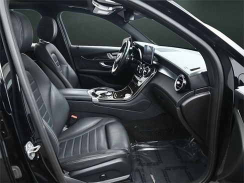 Used 2018 Mercedes-Benz GLC 43 AMG 4MATIC image 21