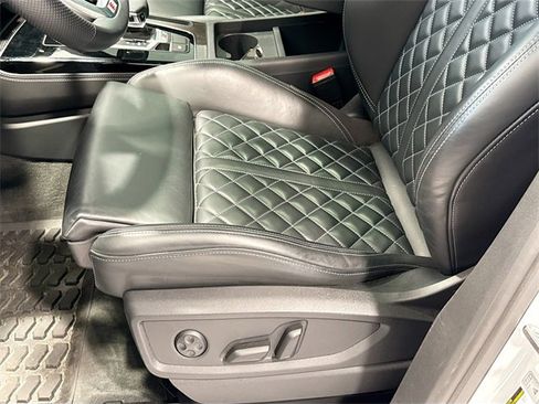 Used 2023 Audi SQ5 Premium Plus image 17