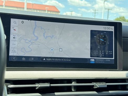 Used 2025 Hyundai Tucson Limited image 24