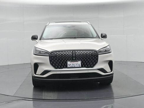 Used 2025 Lincoln Aviator Reserve w/ Equipment Group 201A AWD/4WD image 61