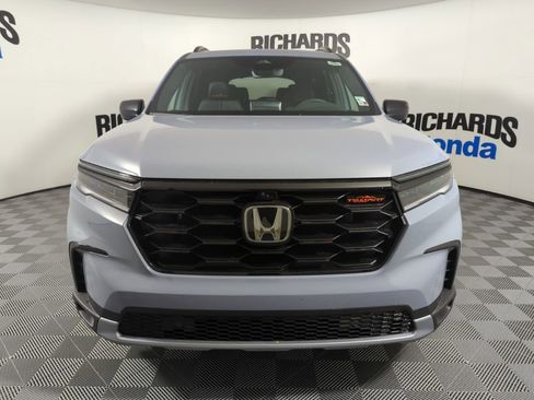 New 2025 Honda Pilot TrailSport image 8