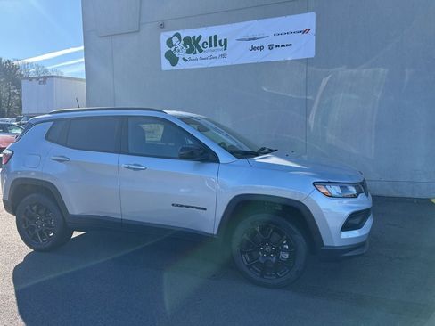New 2026 Jeep Compass Latitude AWD/4WD image 2