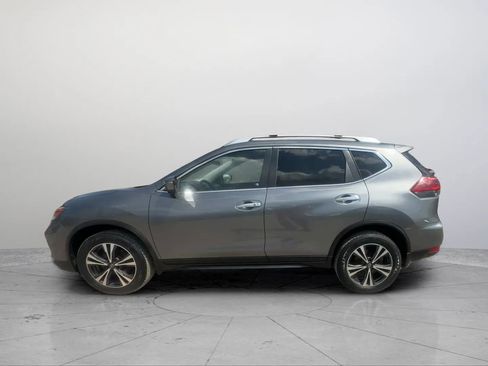 Used 2019 Nissan Rogue SV w/ Sun & Sound Touring Package AWD/4WD image 3