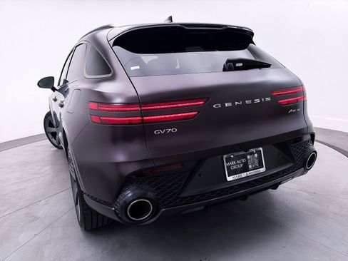 Used 2022 Genesis GV70 3.5T Sport w/ Sport Prestige Package image 12