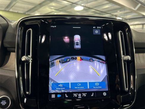 Certified 2023 Volvo XC40 B5 Plus w/ Protection Package image 17