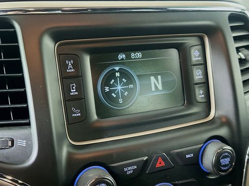 Used 2017 Jeep Grand Cherokee Limited image 22