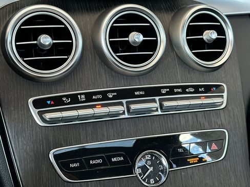 Used 2019 Mercedes-Benz C 300 Sedan image 18