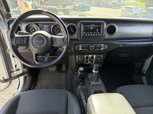 Used 2023 Jeep Wrangler Unlimited Sport AWD/4WD image 11