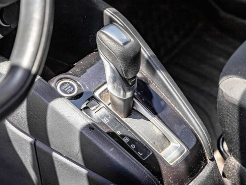 Used 2020 Nissan Kicks S FWD image 16