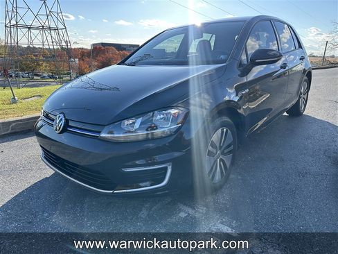Used 2019 Volkswagen e-Golf SE w/ Driver Assistance Package image 3