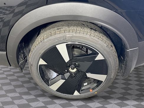 New 2026 Nissan Kicks SR w/ SR Premium Package image 10