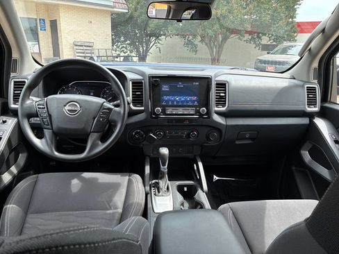 Used 2022 Nissan Frontier SV w/ Technology Package AWD/4WD image 19