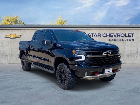 Used 2025 Chevrolet Silverado 1500 ZR2 w/ Technology Package AWD/4WD image 1