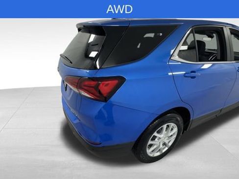 Used 2024 Chevrolet Equinox LT AWD/4WD image 3