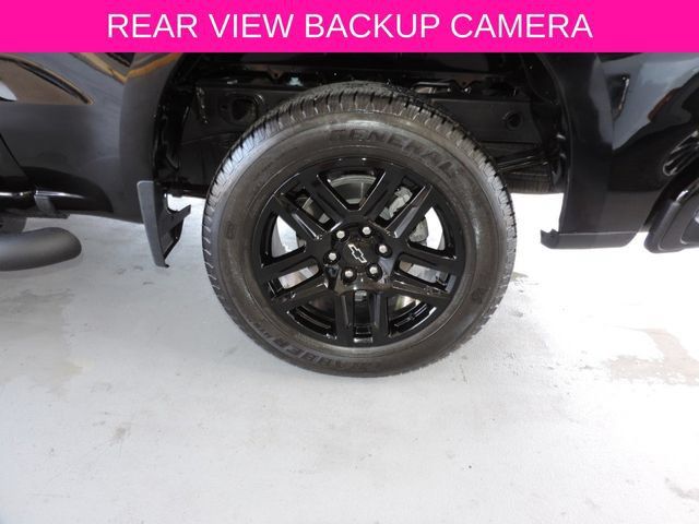 Used 2022 Chevrolet Silverado 1500 Custom w/ Rally Edition RWD image 11