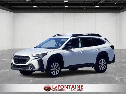 Used 2024 Subaru Outback Premium AWD/4WD image 1