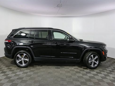 Used 2022 Jeep Grand Cherokee Limited 4xe image 14