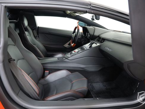 Used 2014 Lamborghini Aventador LP 700-4 image 36