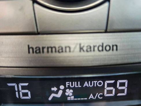 Used 2013 Subaru Outback 3.6R Limited image 9