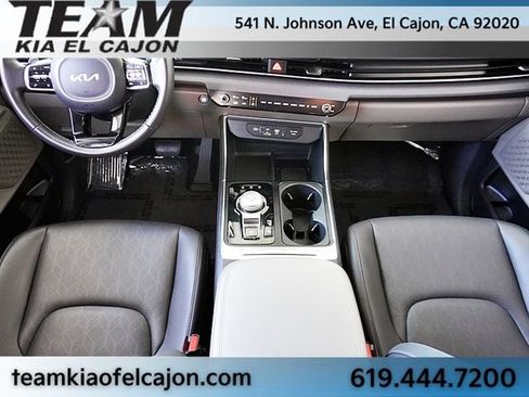 Certified 2026 Kia Carnival EX FWD image 21