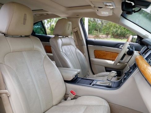 Used 2011 Lincoln MKS AWD w/ 102A Rapid Spec Order Code image 16