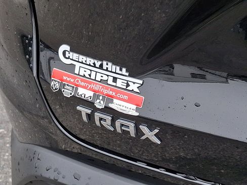 Used 2026 Chevrolet Trax ACTIV w/ Sunroof Package image 17