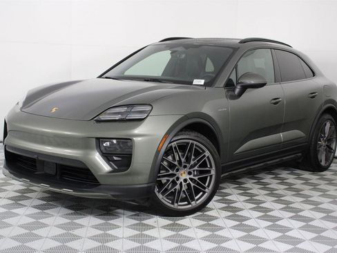 Used 2025 Porsche Macan Electric image 33