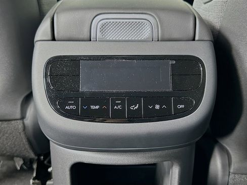 New 2026 Hyundai Ioniq 9 SE image 18