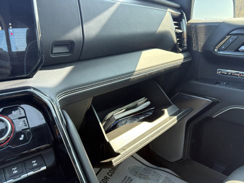 Used 2024 GMC Sierra 1500 AT4X image 35