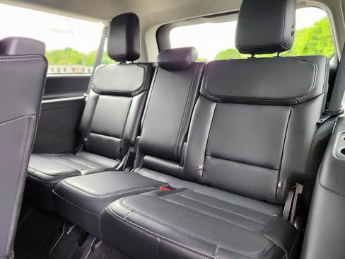 Certified 2025 Ford Expedition Max Platinum AWD/4WD image 18