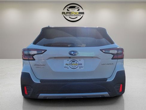 Used 2021 Subaru Outback Limited image 6