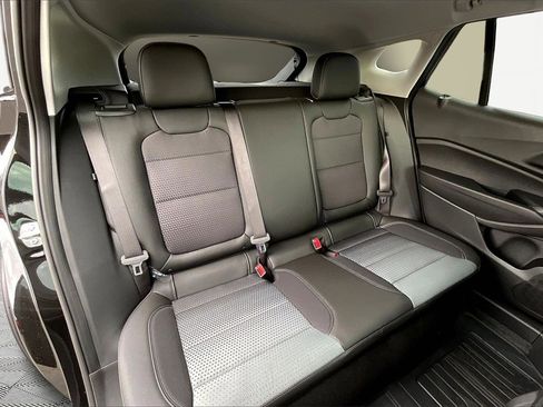 New 2026 Chevrolet Trax LT w/ LT Convenience Package image 11