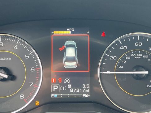 Used 2021 Subaru Crosstrek 2.5i Sport w/ Moonroof Package image 28