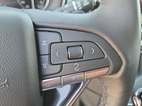 Used 2024 Cadillac XT6 Premium Luxury w/ LPO, Floor Liner Package AWD/4WD image 18