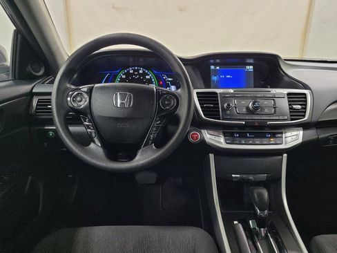 Used 2015 Honda Accord Hybrid Sedan image 22