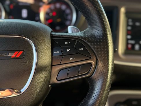 Used 2022 Dodge Challenger GT image 13