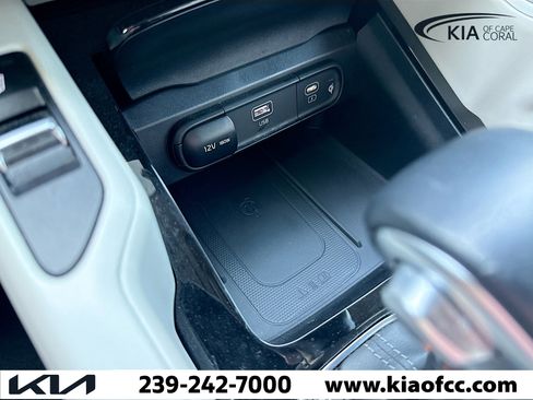 Certified 2024 Kia Telluride S w/ S Sunroof Package image 32