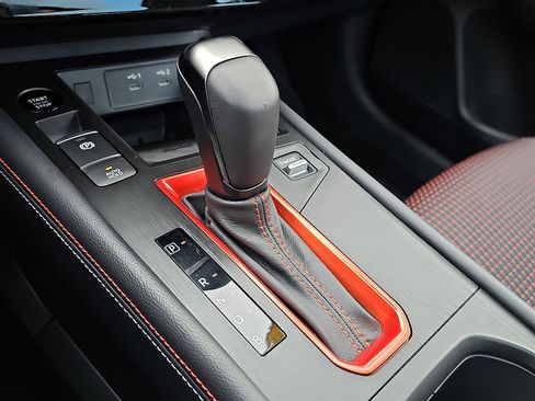 Certified 2025 Nissan Kicks SR w/ SR Premium Package image 16