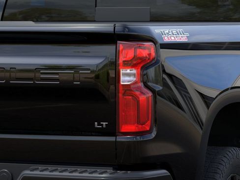 New 2026 Chevrolet Silverado 1500 LT Trail Boss w/ LT Trail Boss Premium Package AWD/4WD image 11