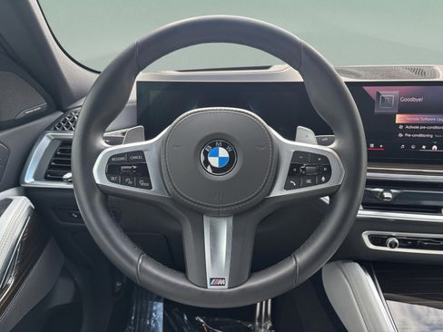 Used 2025 BMW X6 xDrive40i image 8