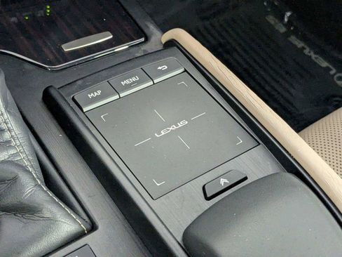 Used 2020 Lexus ES 300h w/ Accessory Package FWD image 25