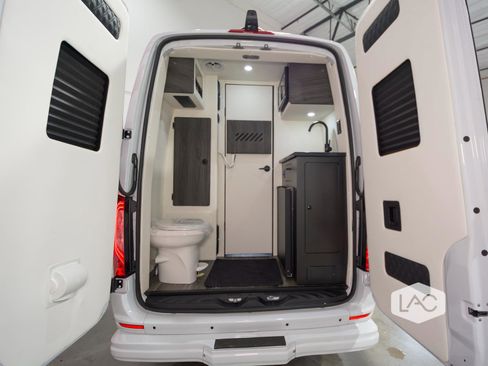 Used 2026 Mercedes-Benz Sprinter 3500 image 15