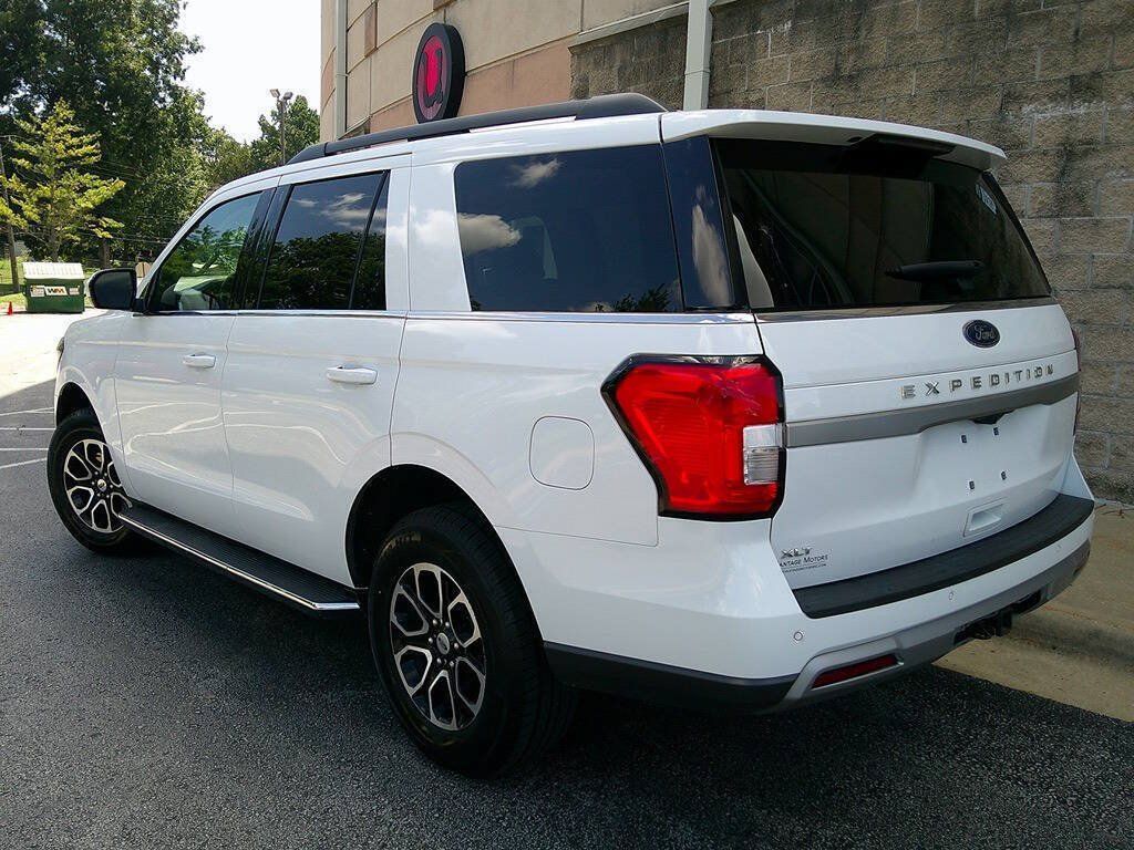Used 2023 Ford Expedition XLT AWD/4WD image 7